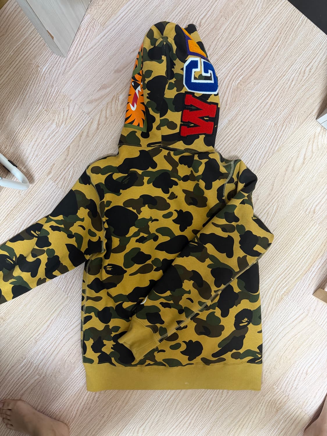 베이프 샤크 후드집업 상품이미지2