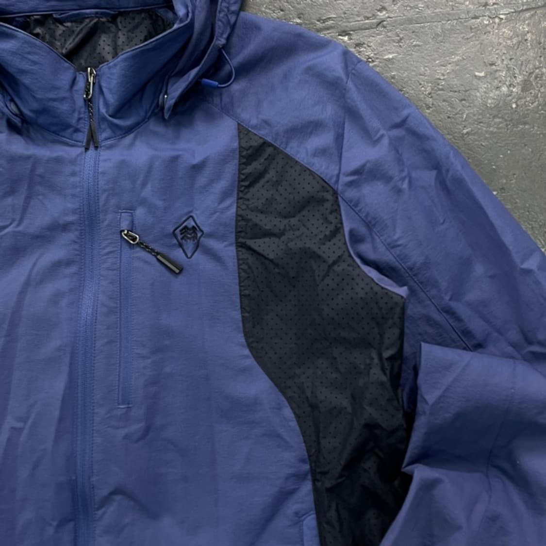 100 코오롱스포츠  경량 바람막이 상품이미지2