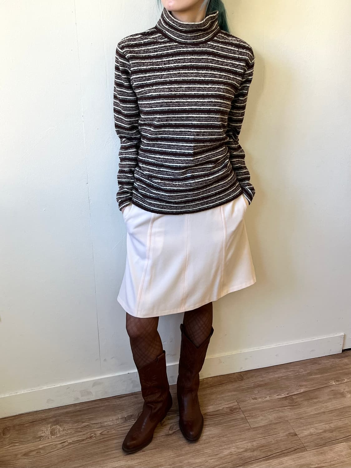 theory 크림 미디 스커트 상품이미지5