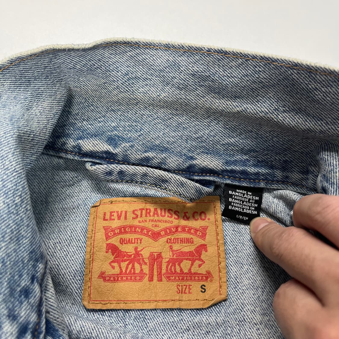 [S 국내 98-100] 리바이스 빈티지 패치워크 데님 트러커 자켓 상품이미지9