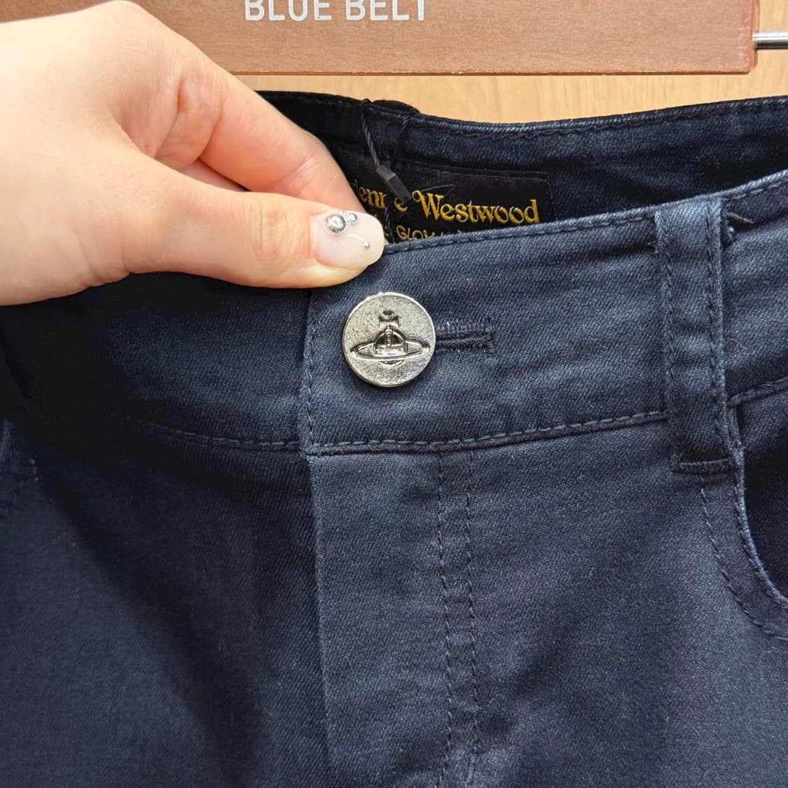 비비안 웨스트우드 자수 로고 디테일 스키니 팬츠 스트레치 블랙 상품이미지7