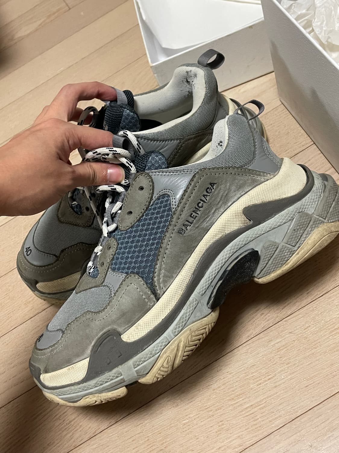 발렌시아가 트리플s 17fw 그레이 40 상품이미지2