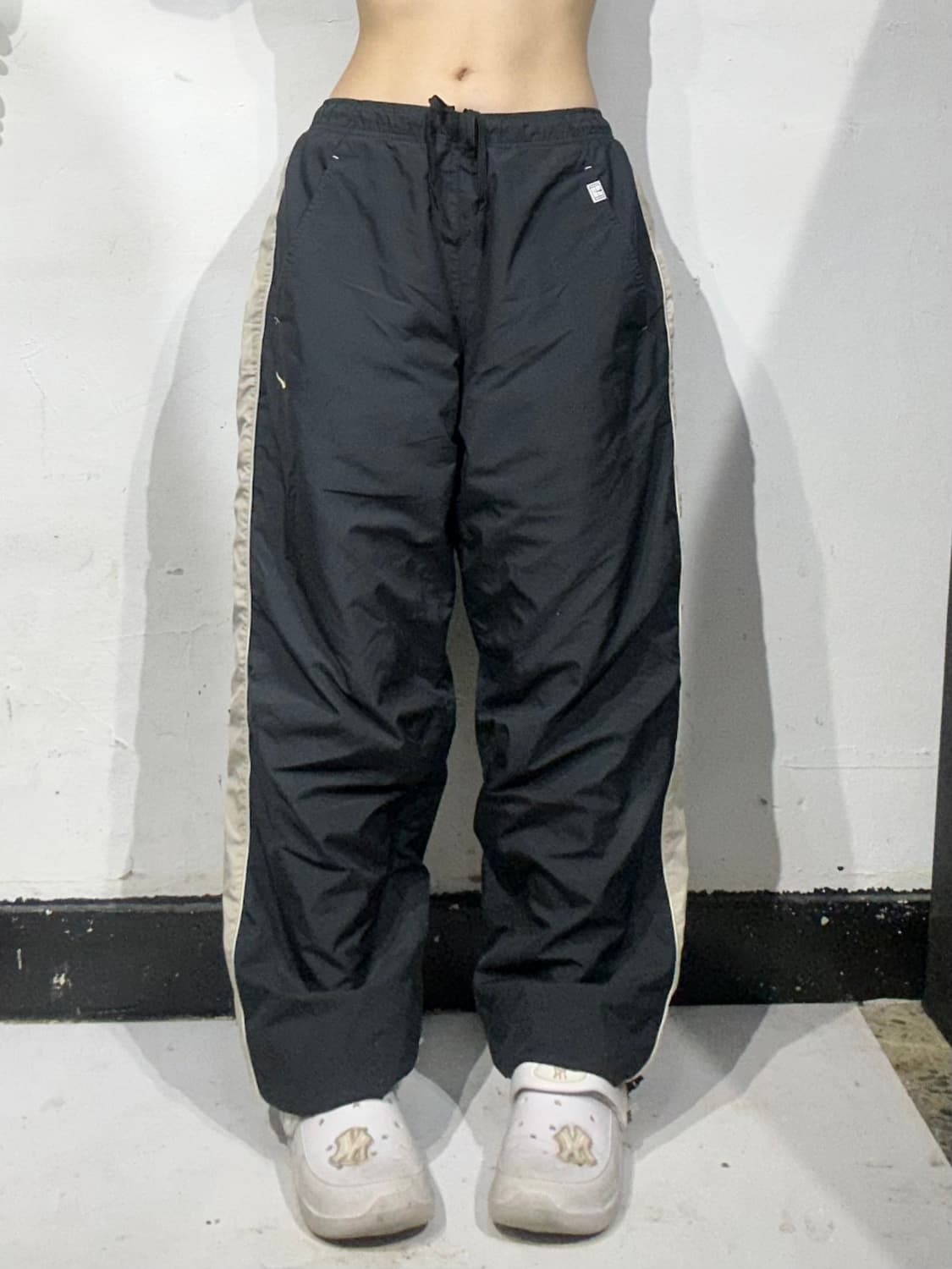 나이키 블랙 와이드 베이지 사이드 라인 트랙 팬츠 L 상품이미지2