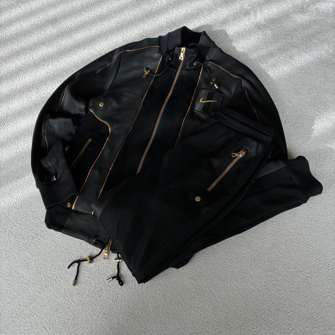 나이키 블랙 골드 자켓  상품이미지2