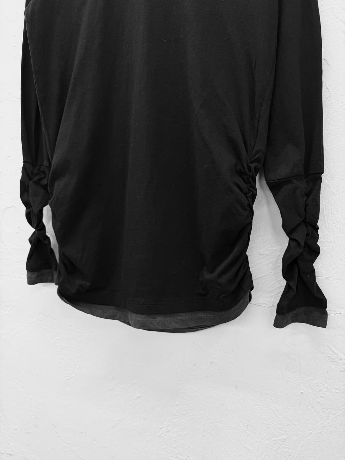 laru 셔링 후드 롱슬리브 상품이미지2