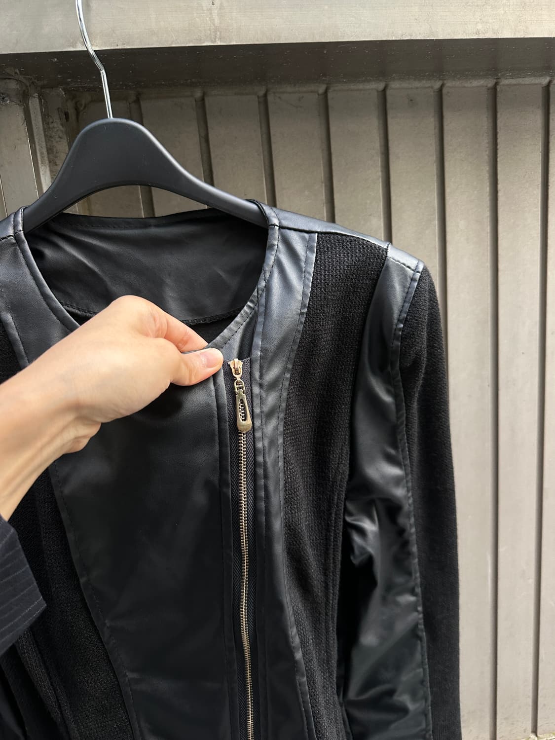 Black panel leather zip up jacket 상품이미지6