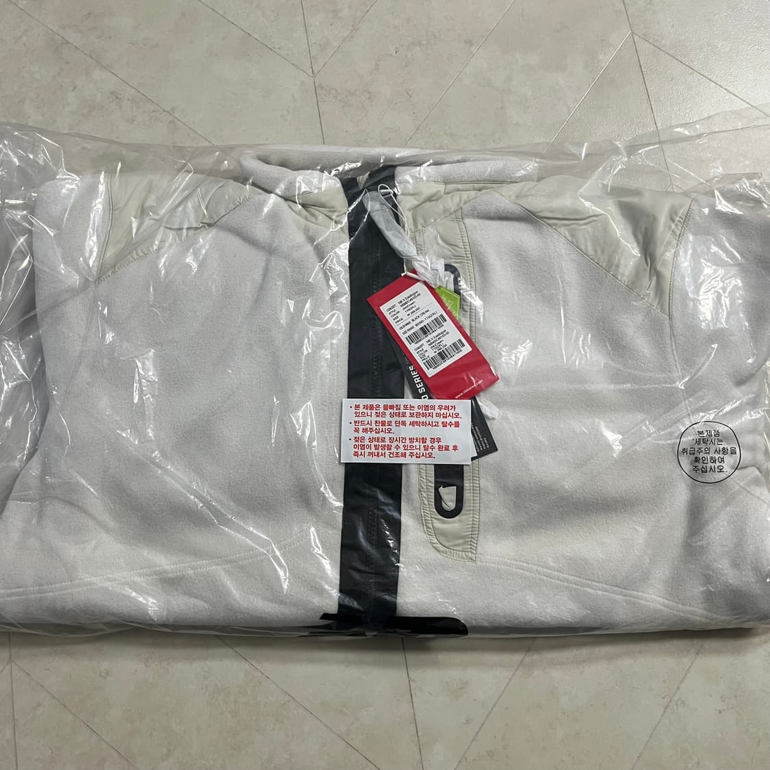 새상품(XXL)이스트로그x뉴발란스 후리스 자켓 크림 상품이미지6