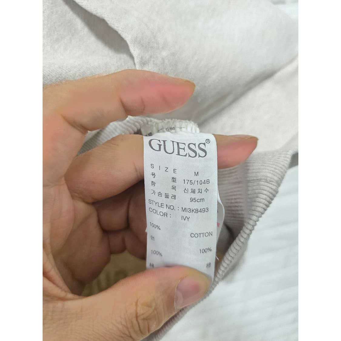 택포) 게스 후드티 L 사이즈 상품이미지3