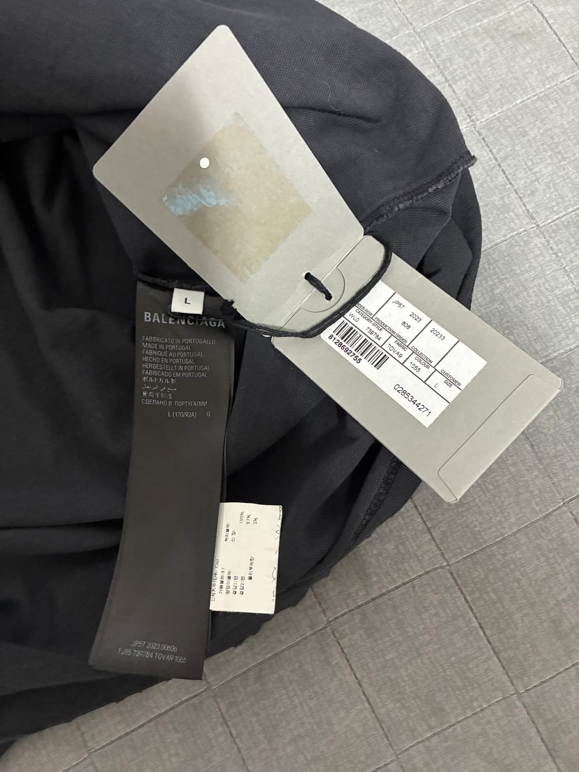 [L] 발렌시아가 테이프 로고 반팔 티셔츠 상품이미지4