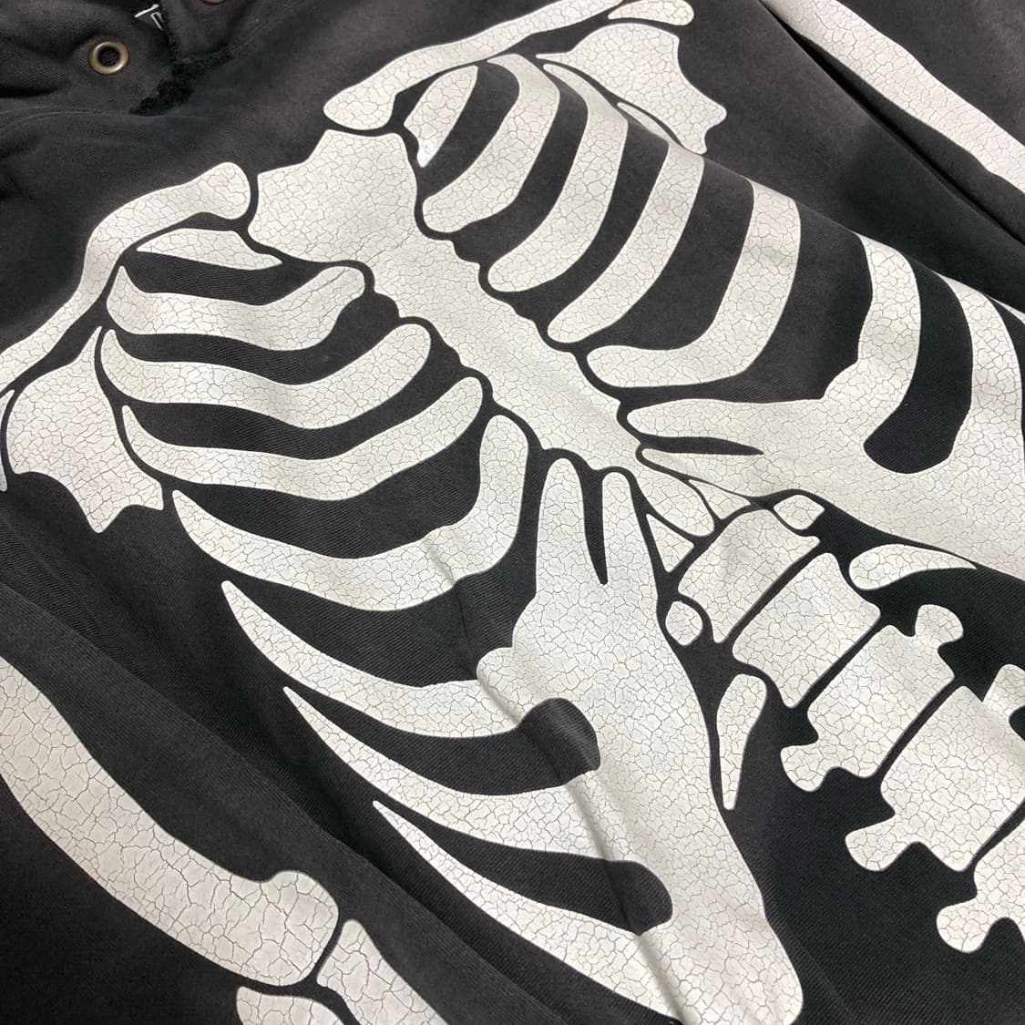 Locals Only 스켈레톤 후디 XL 썬 페이디드 블랙 상품이미지3