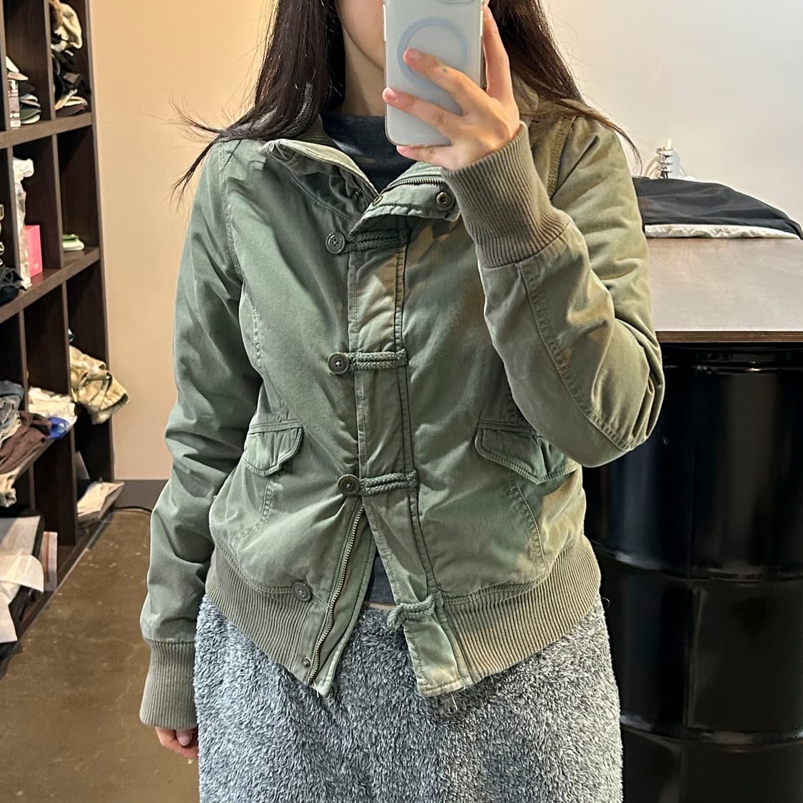 아디다스 카키 봄버 점퍼 상품이미지9