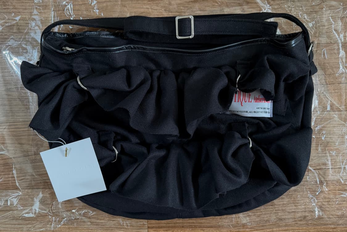 더뮤지엄비지터 셔링백 상품이미지2