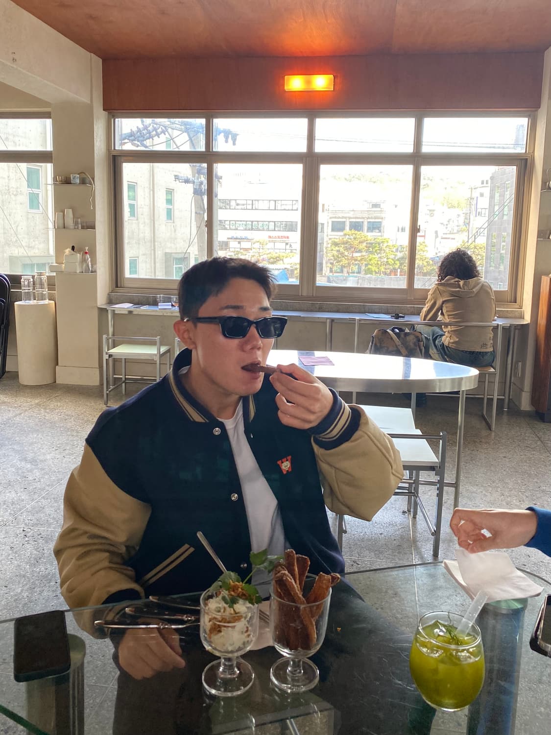 듀테로 바시티 자켓 L 사이즈 판매합니다😎 상품이미지10