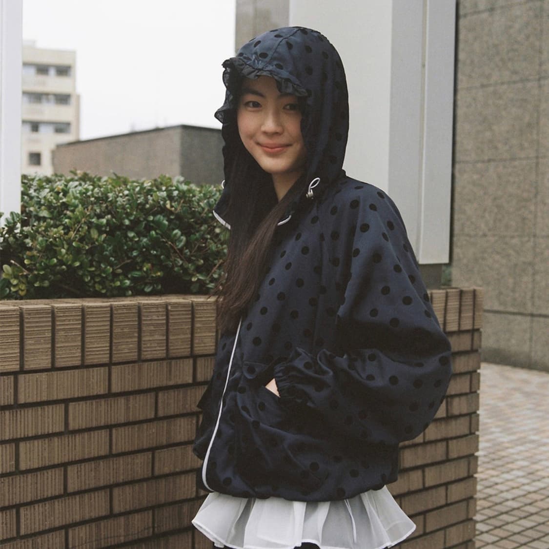 오헤시오 dot frill hooded windbreaker jumper 상품이미지4