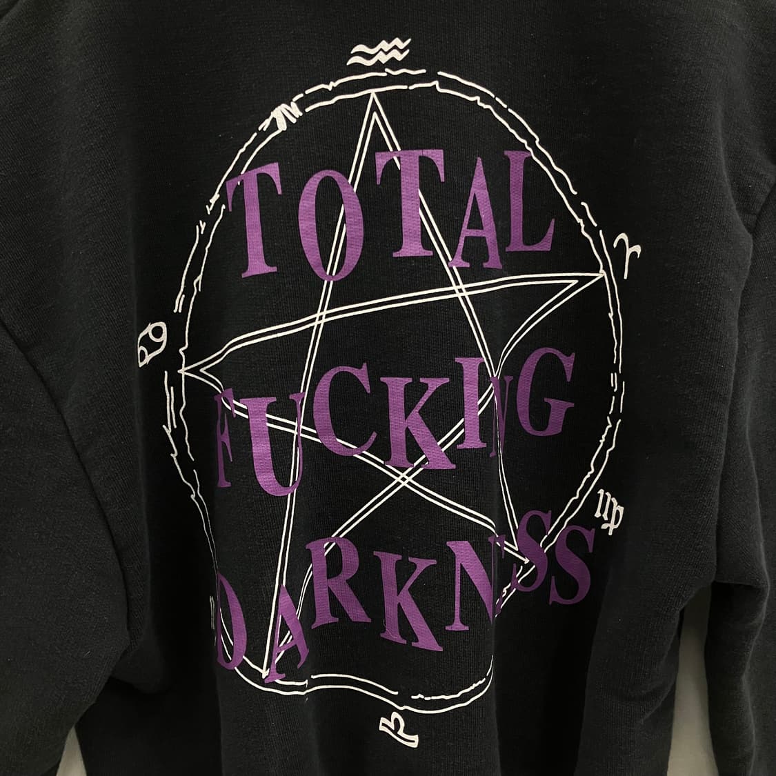 17fw 베트멍 블랙 다크니스 크롭 후드티 XS 상품이미지5