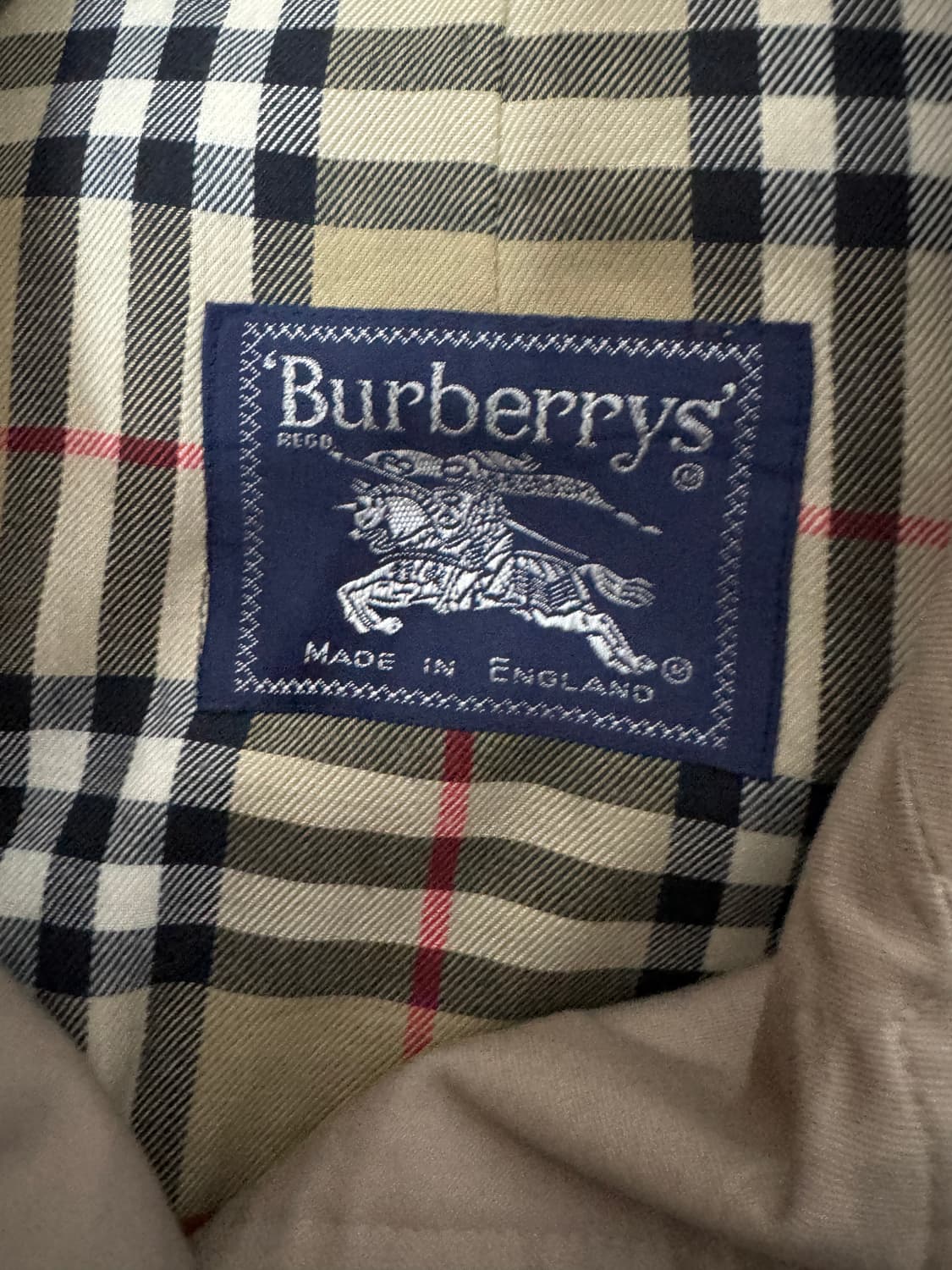 여성 버버리 런던 시그니처 노바체크 트렌치코트 상품이미지3