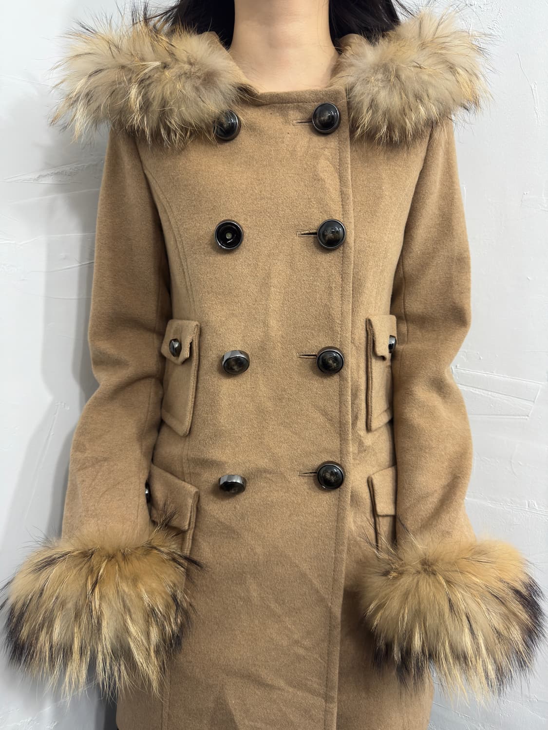 grace contental camel fur detail coat 상품이미지2