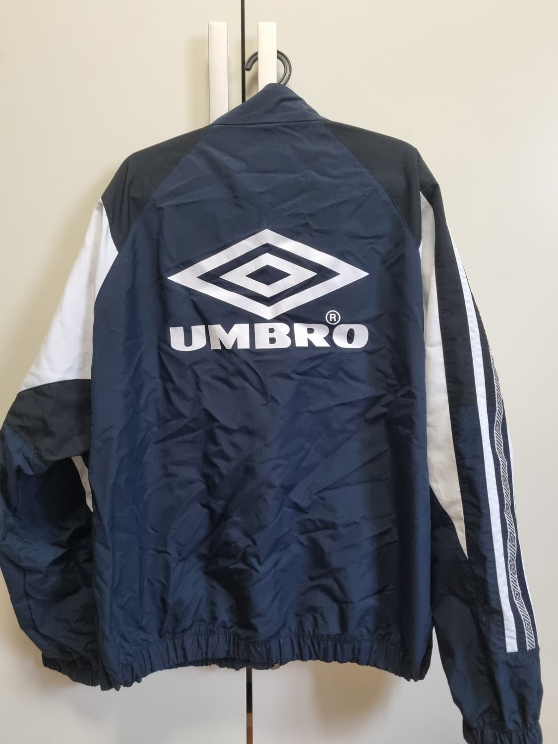 엄브로 바람막이 110 상품이미지4