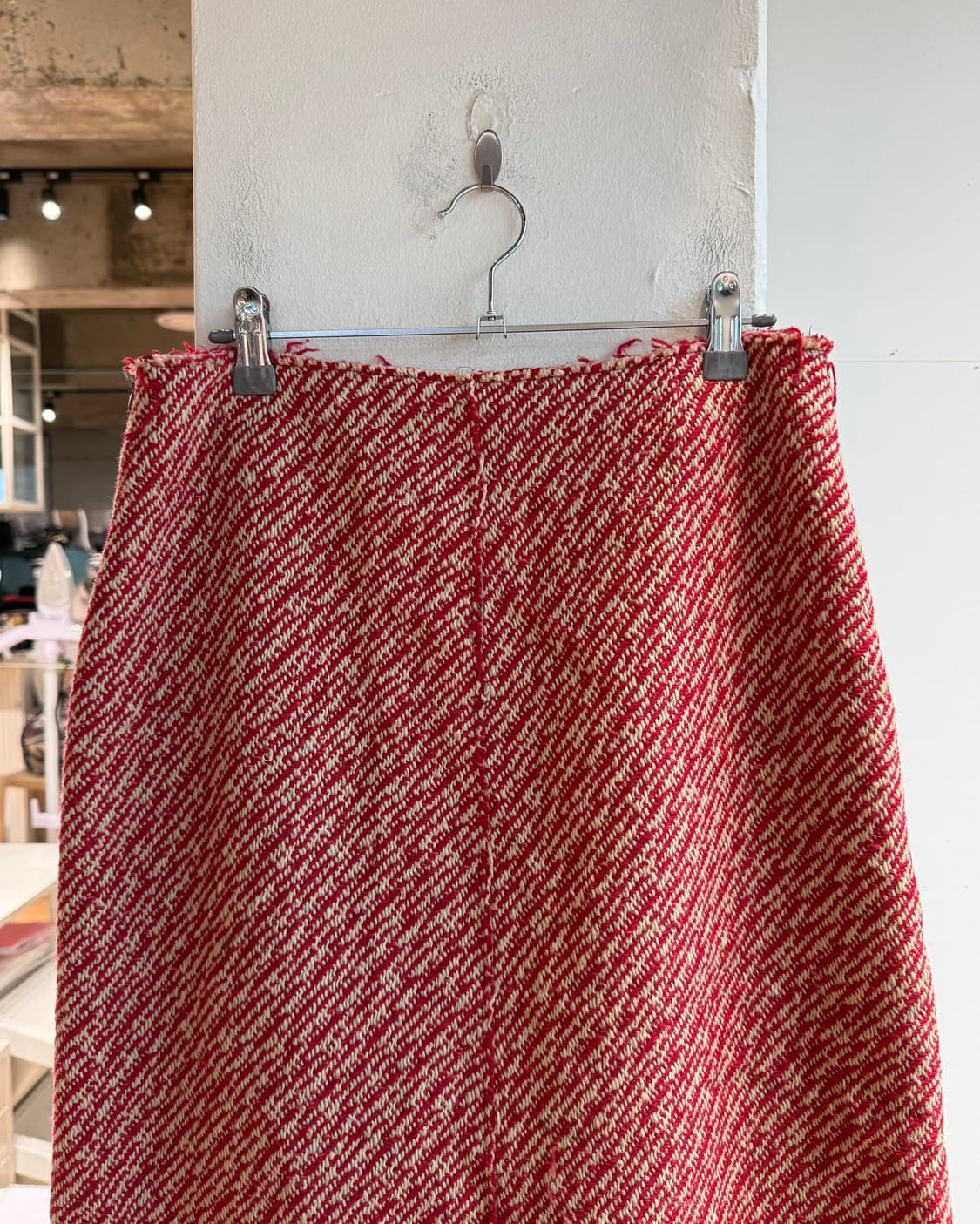 이자벨마랑 레드 트위드 미디스커트  상품이미지3