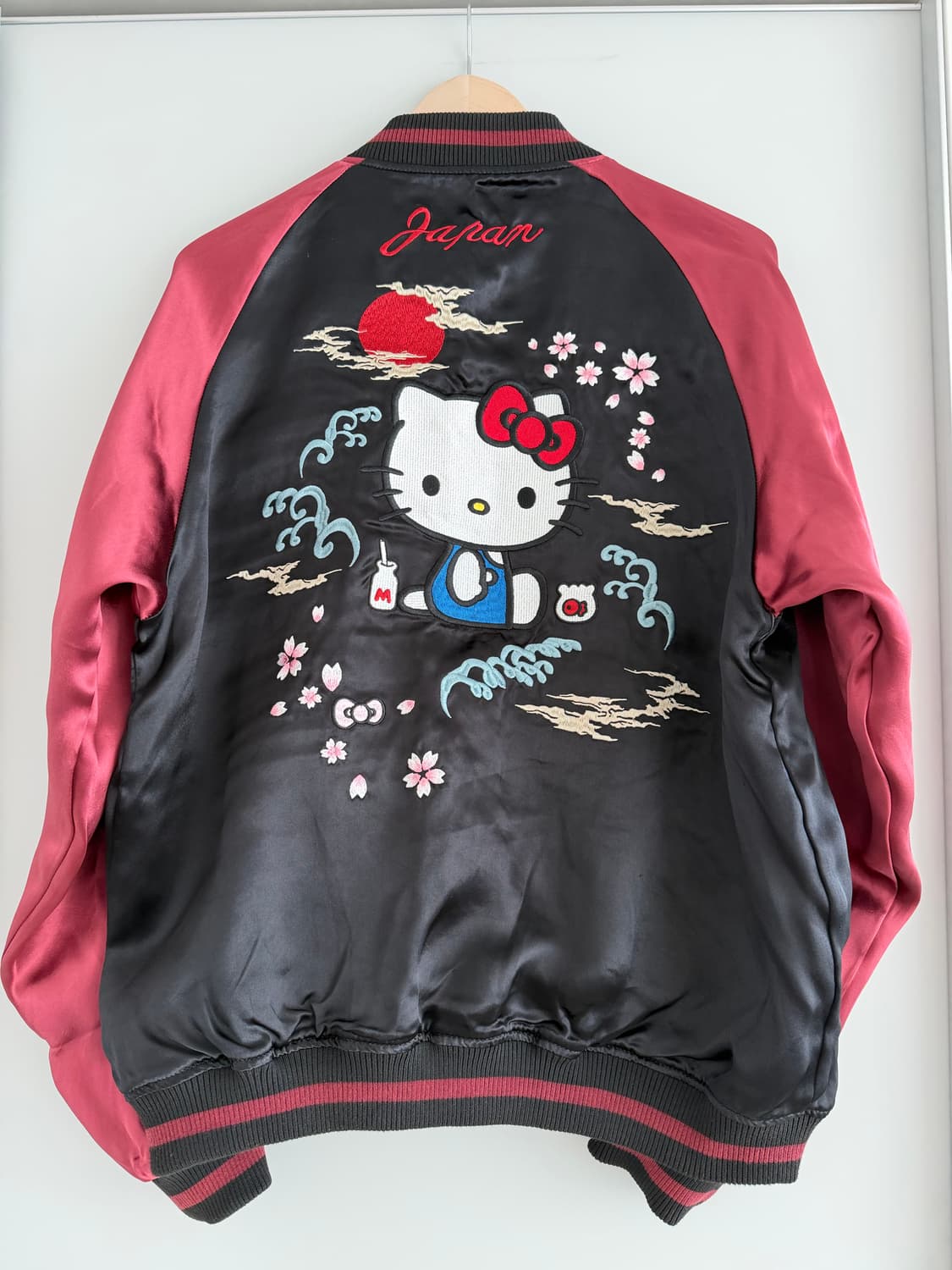 [XL] 카라쿠리 타마시 헬로키티 콜라보 리버시블 스카쟌  상품이미지4