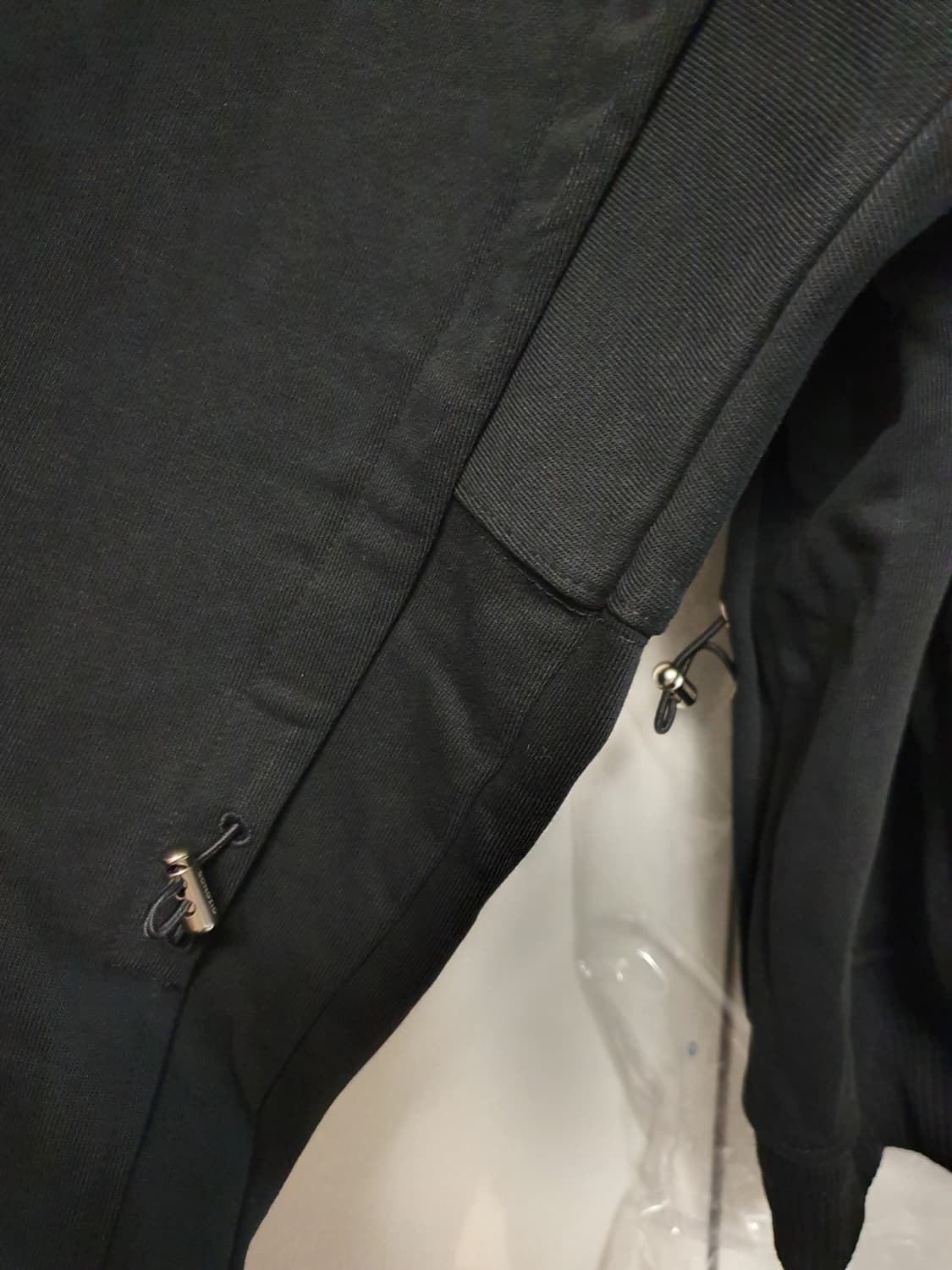 최저가판매 송지오옴므 DC컬렉션 배트맨 자수 후드 블랙 50 송지오 자수 상품이미지4