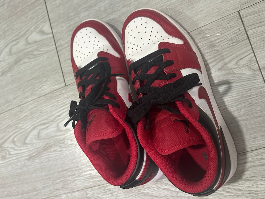 조던 1 로우 화이트 짐레드 상품이미지8