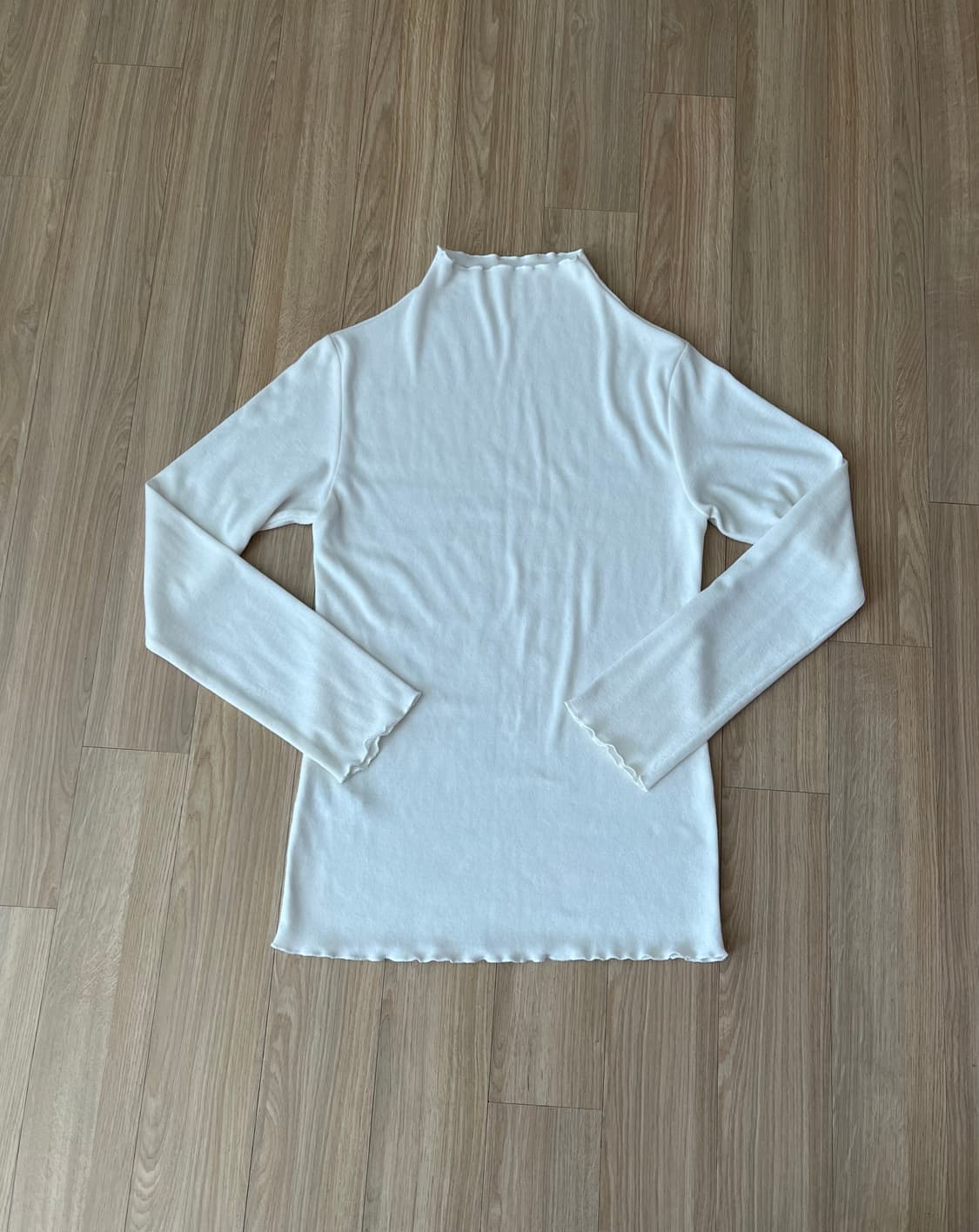 CLOVIS 클라비스 잔 물결 니트 티 상품이미지2