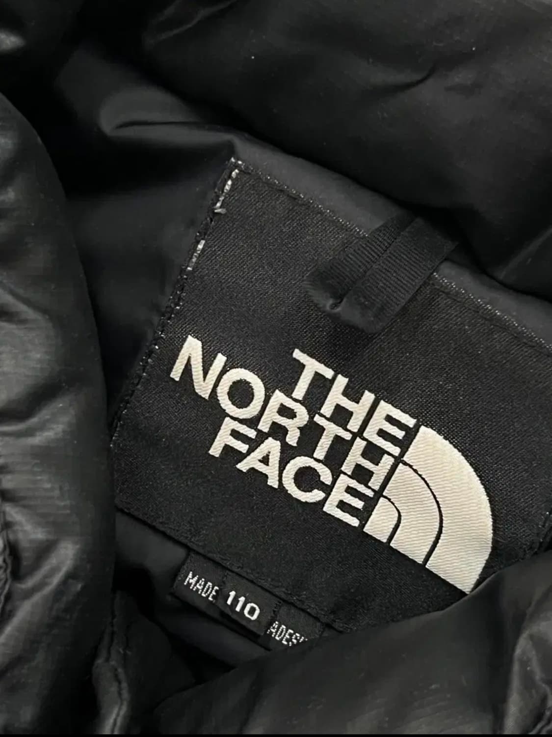 노스페이스 센터로고 700필 구스다운 눕시 패딩 자켓 블랙  상품이미지4