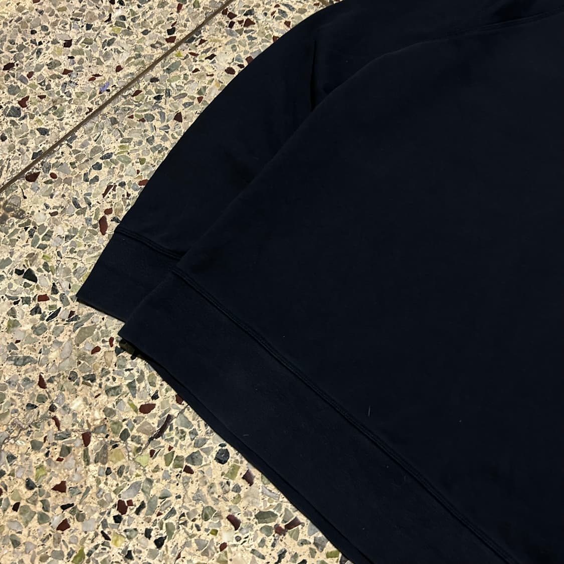 프레디페리(Fred Perry) 블랙 맨투맨 상품이미지3