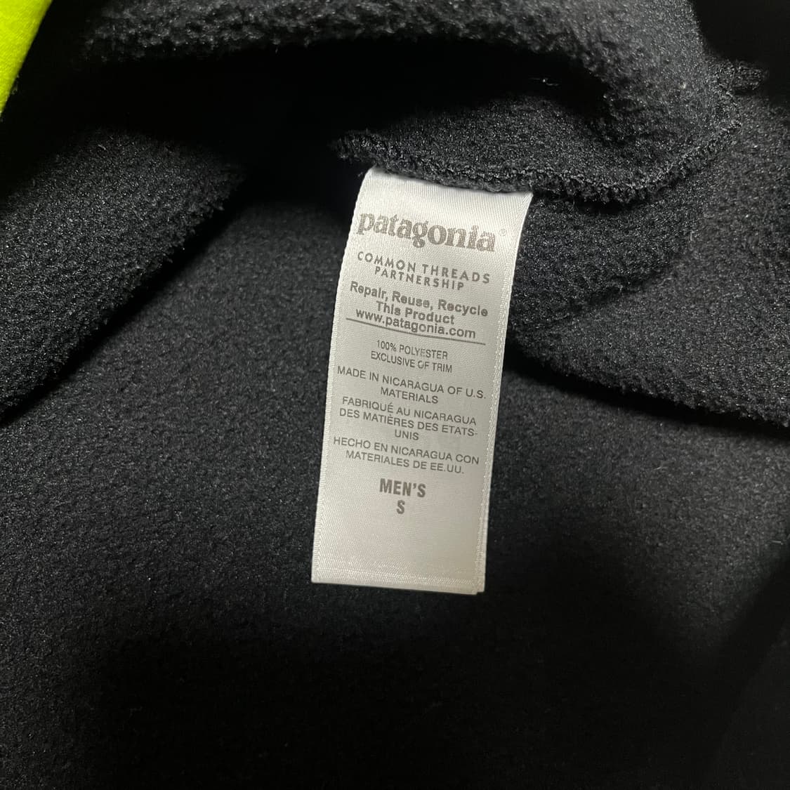 파타고니아 신칠라 블랙/네온 상품이미지4