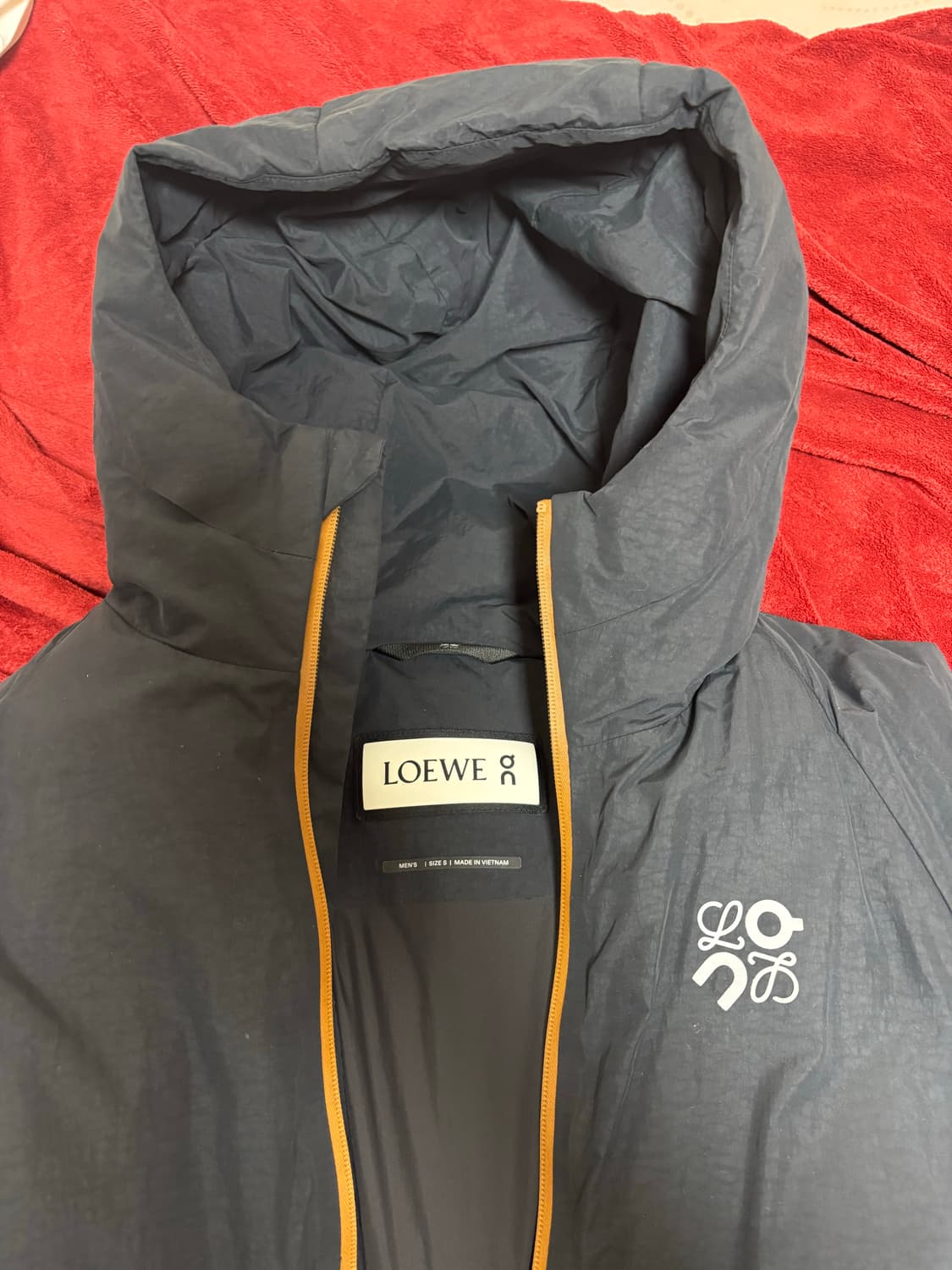 로에베X온러닝 테크니컬 쉘 패딩 자켓 블랙 상품이미지7