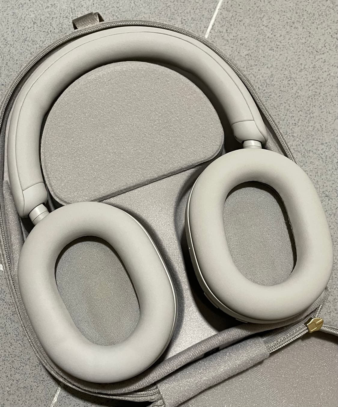 sony WH-1000XM5 실버 상품이미지3