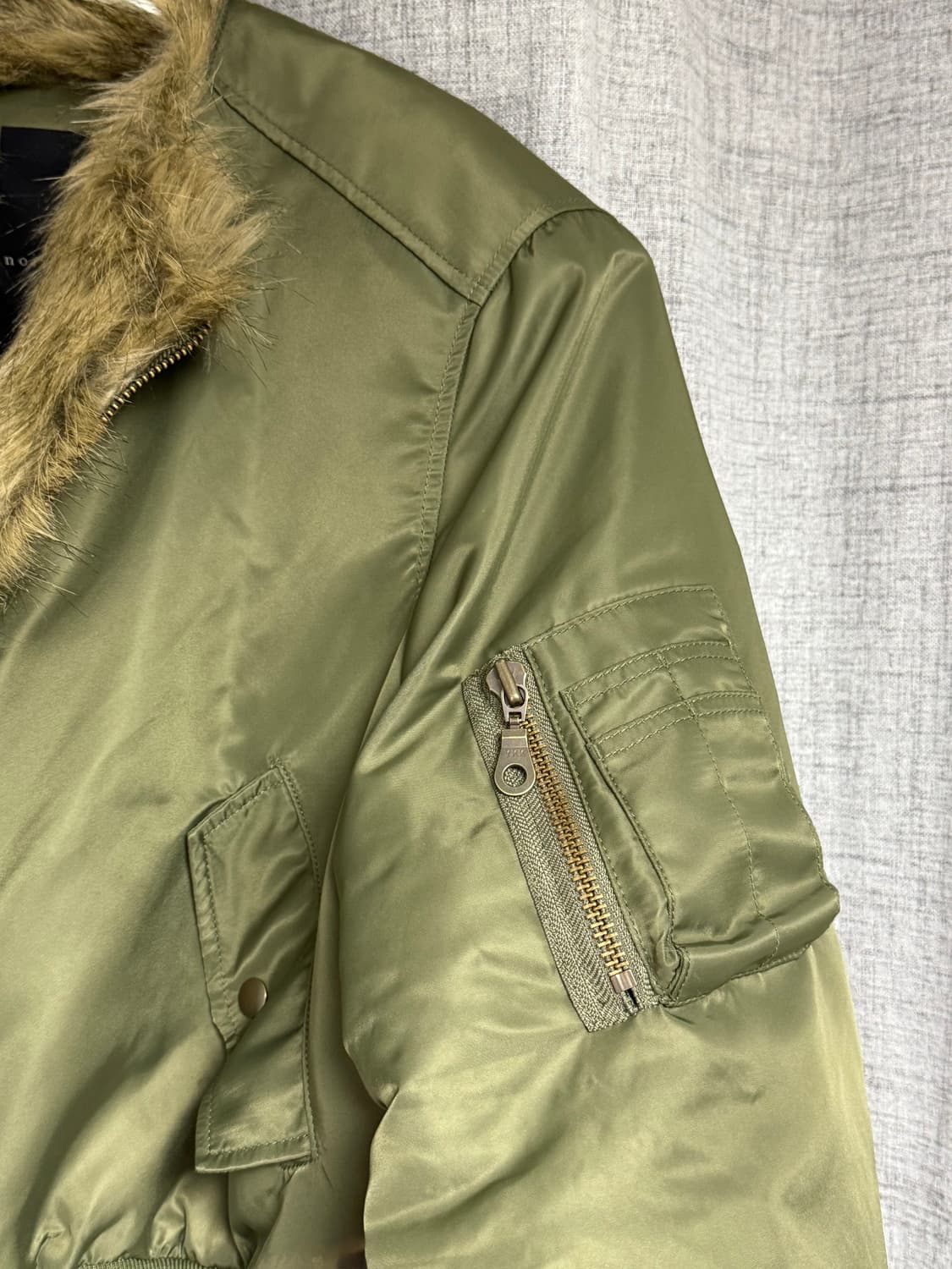 노이어 샤기 퍼 ma-1 카키 52 상품이미지6