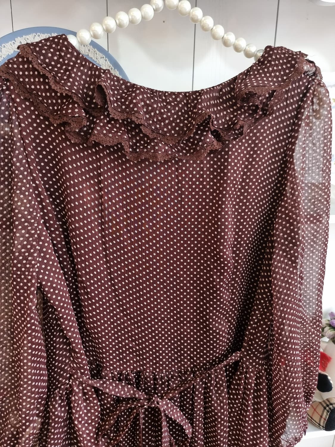 브라운 도트 쉬폰 프릴원피스 상품이미지7