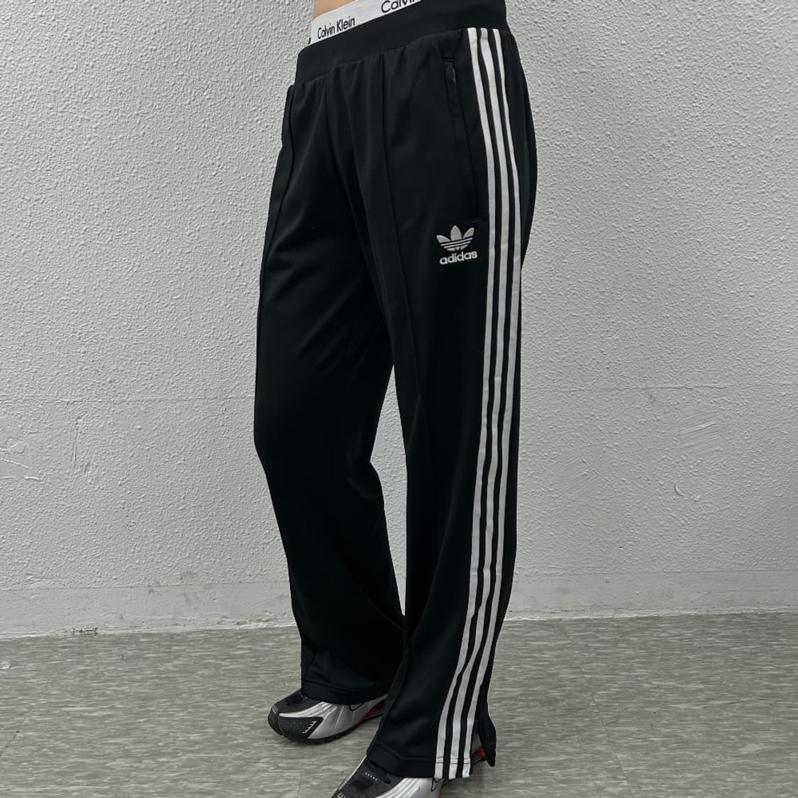 아디다스 화이트라인 블랙 트레이닝 부츠컷 팬츠 95 상품이미지1