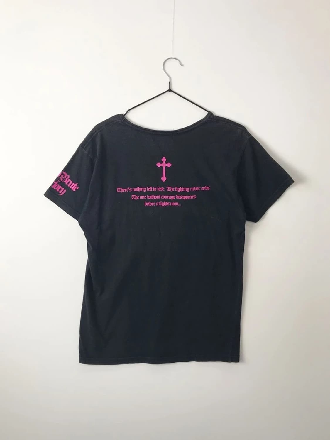 DIVINER Pink Gothic Logo Tee 상품이미지6