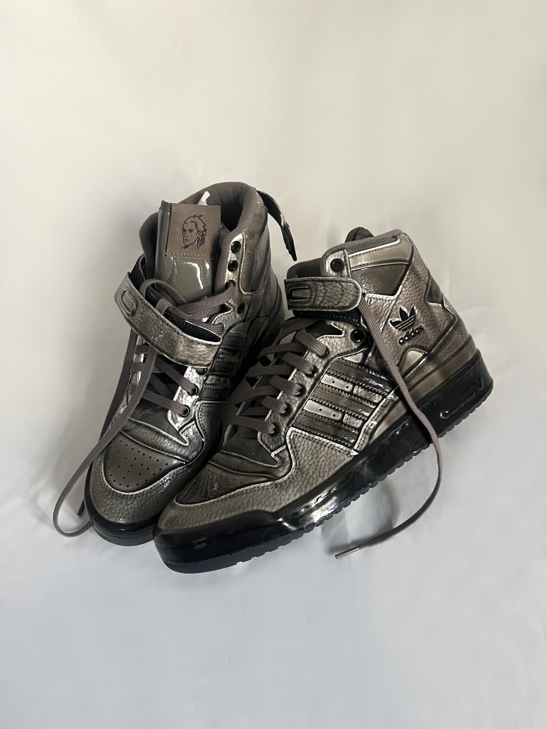 제레미스캇 x 아디다스 하이탑 블랙딥드 상품이미지5