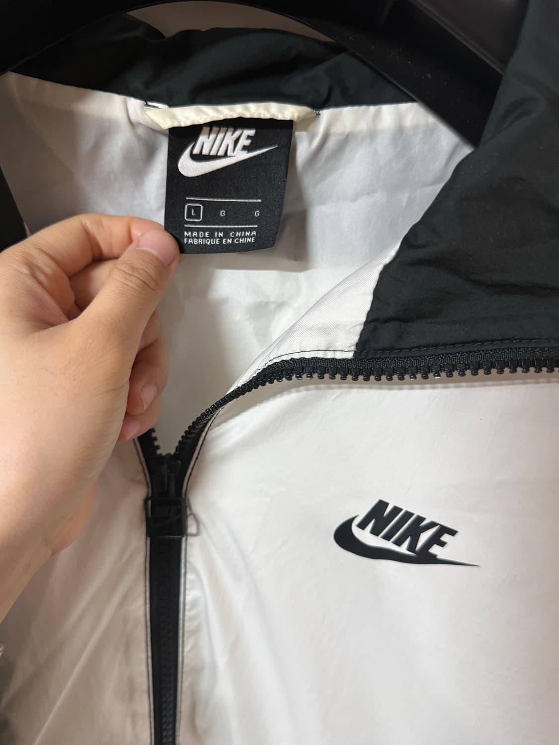 나이키 빅로고 배색 반집업 윈드브레이커 상품이미지4