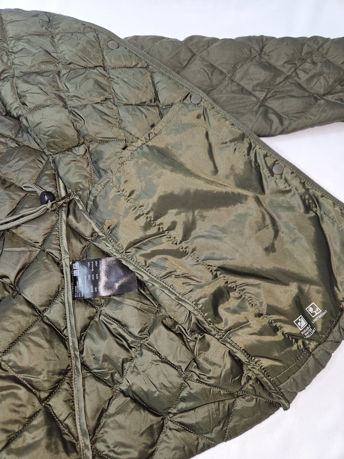 유니클로 웜패디드 경량 깔깔이 누빔자켓 울트라라이트다운 M 상품이미지3