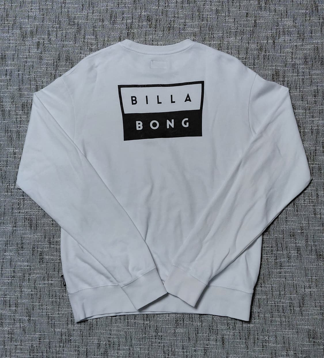 [M/남여공용] 빌라봉(Billabong) 빅로고 화이트 맨투맨 상품이미지8