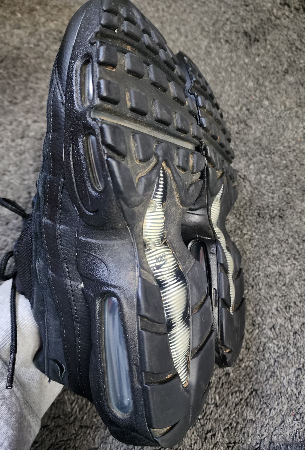 나이키 에어맥스95 트리플블랙 260사이즈  상품이미지7