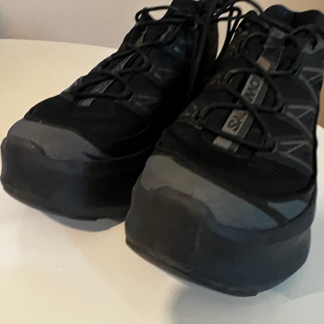 살로몬 x 꼼데 가르송 XT-6 익스팬스 플랫폼 블랙 상품이미지5