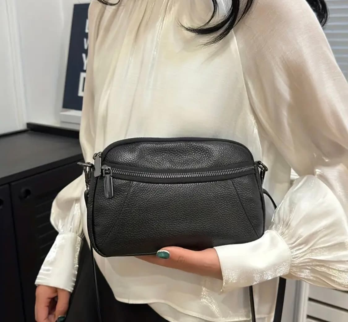 가볍고 튼튼한 천연 소가죽 데일리백 (26cm) 상품이미지7