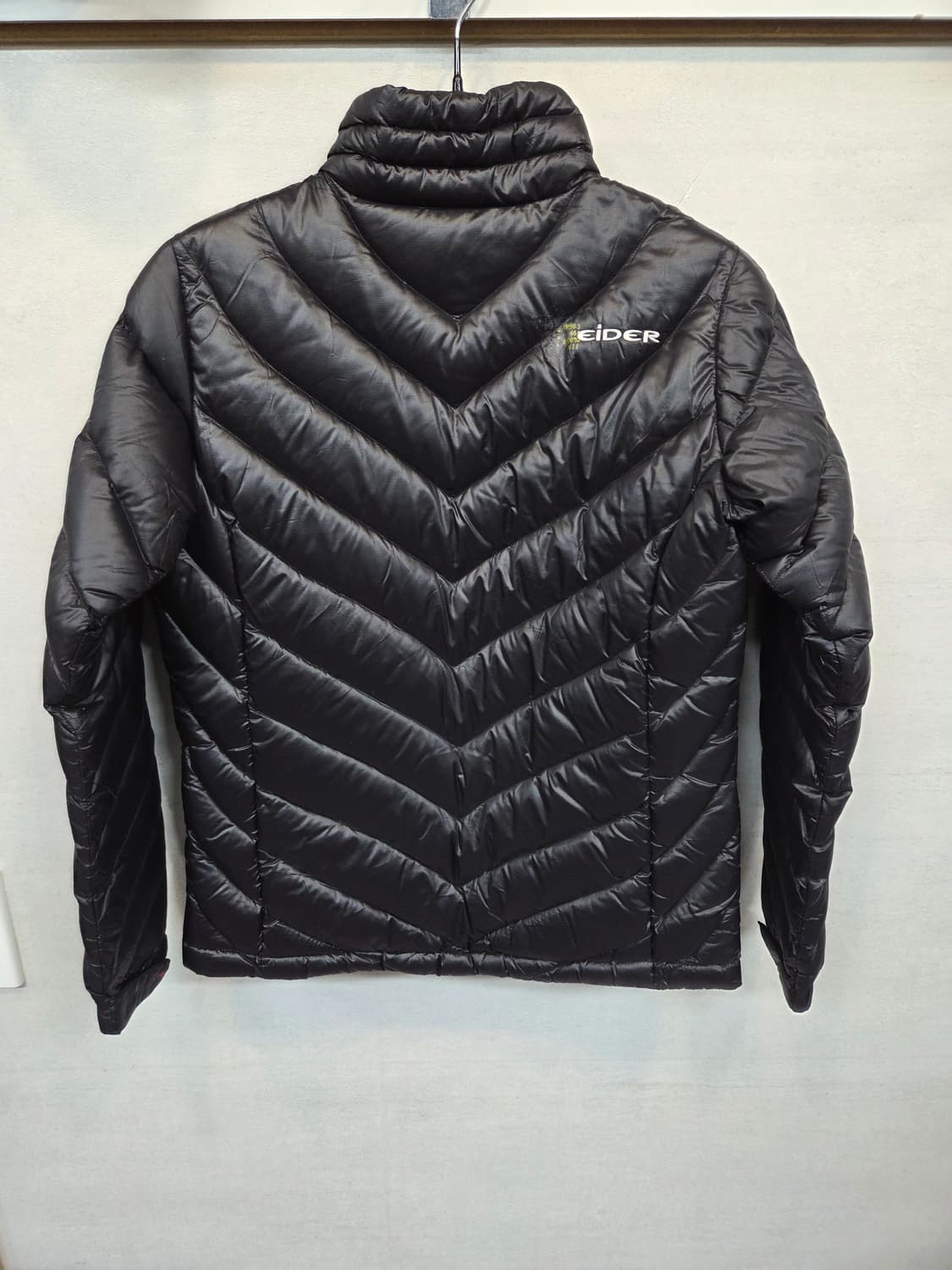  아이더 코요테 여성 슬림 경량패딩 s 상품이미지2