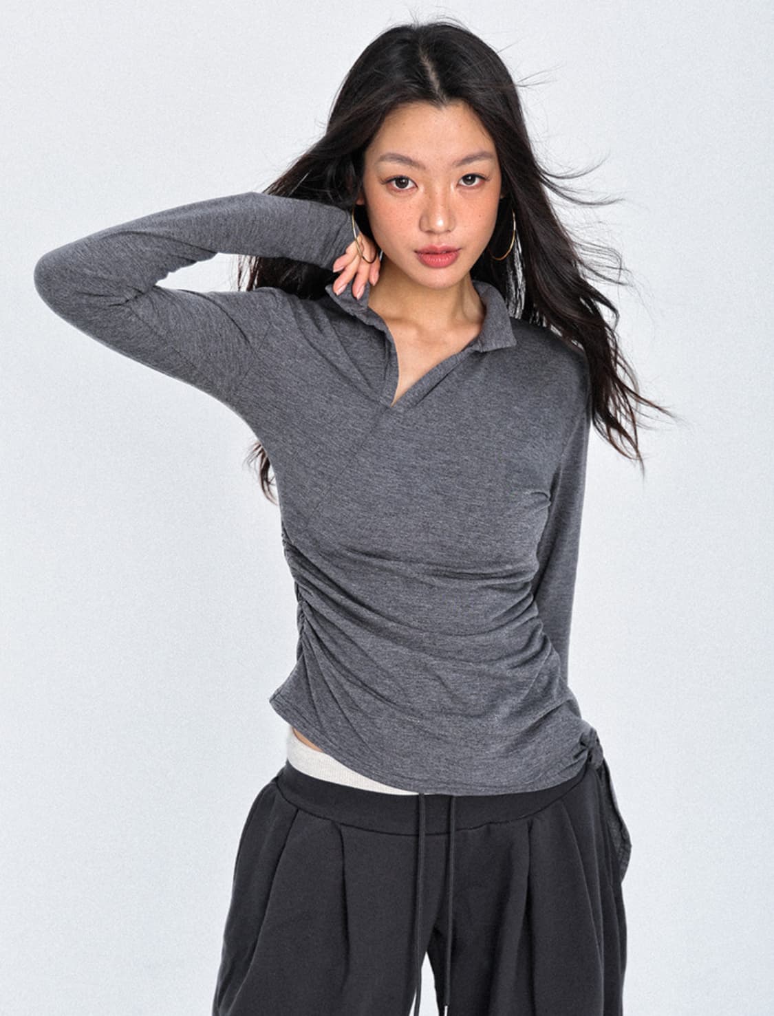 오운서 One Draped Shirring Long Sleeve_Gray 상품이미지1