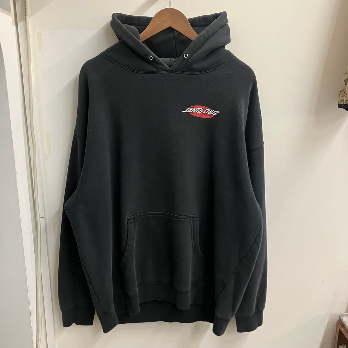 N118 산타크루즈 후드티 상품이미지2