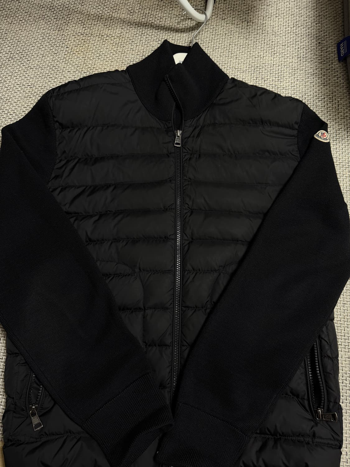 급처 백화점판 몽클레어 니트패딩 XL사이즈 상품이미지1