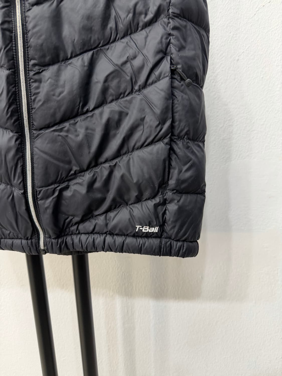 정품) 노스페이스 키즈 블랙 패딩 조끼 T-Ball 150 상품이미지4