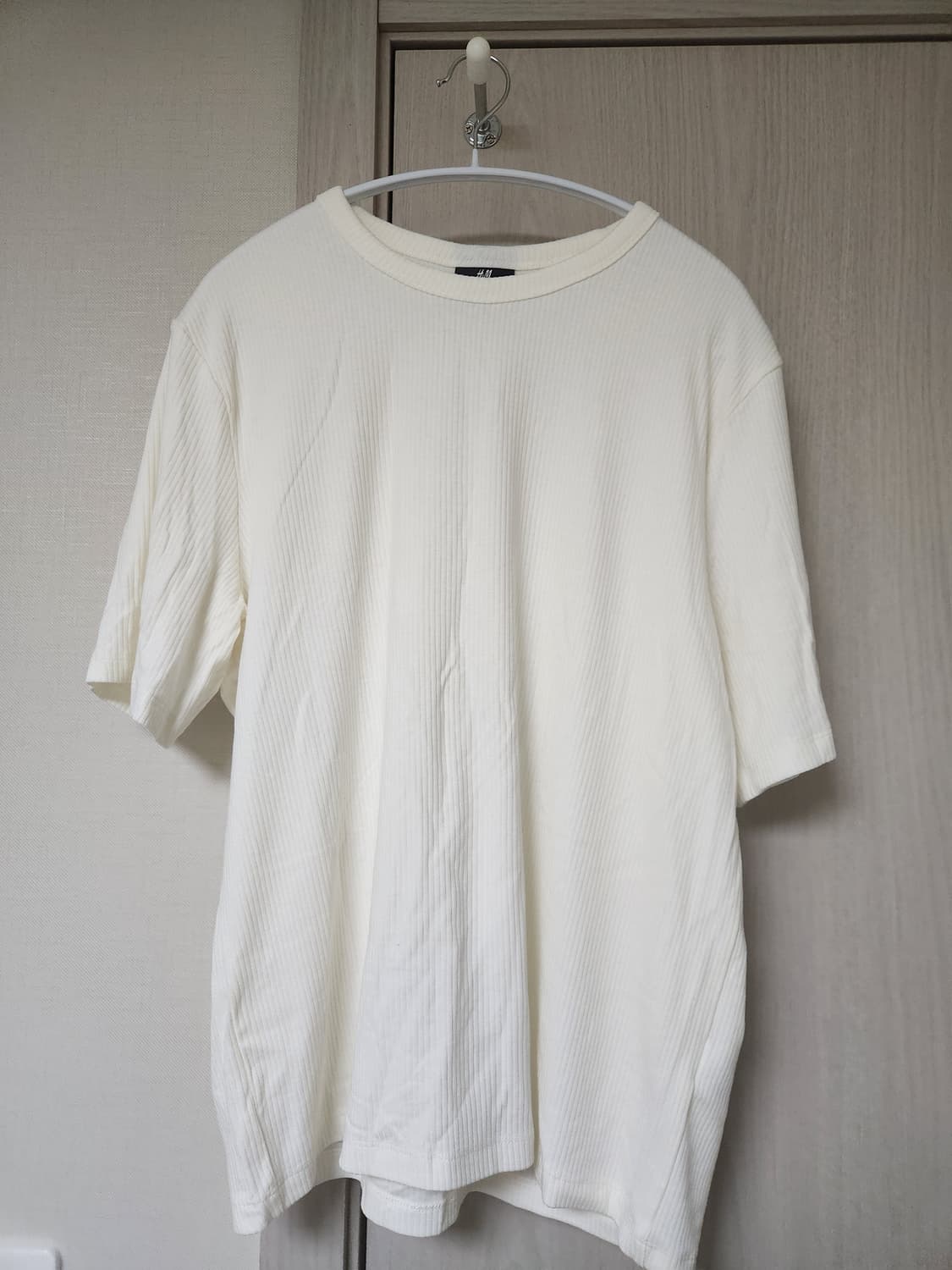 H&M 모달 골지 블랙&화이트 티셔츠 상품이미지1