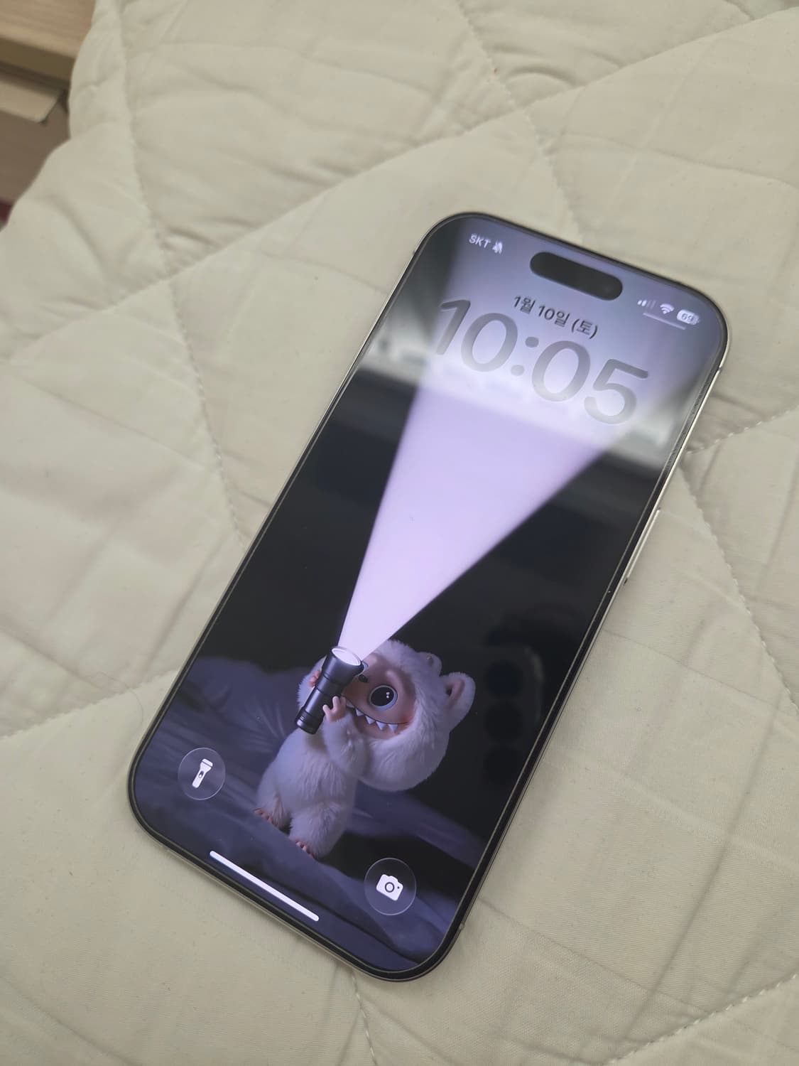 아이폰16프로 256gb 화이트 팔아요  상품이미지1